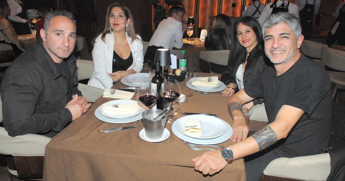 TRIBUTO A RICKY MARTIN EN ZAMBRA