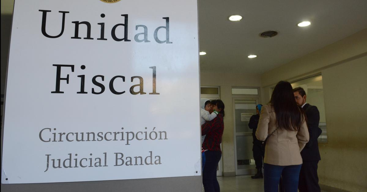 Una mujer despertoacute por la madrugada y halloacute a su amigo a su lado tocaacutendola