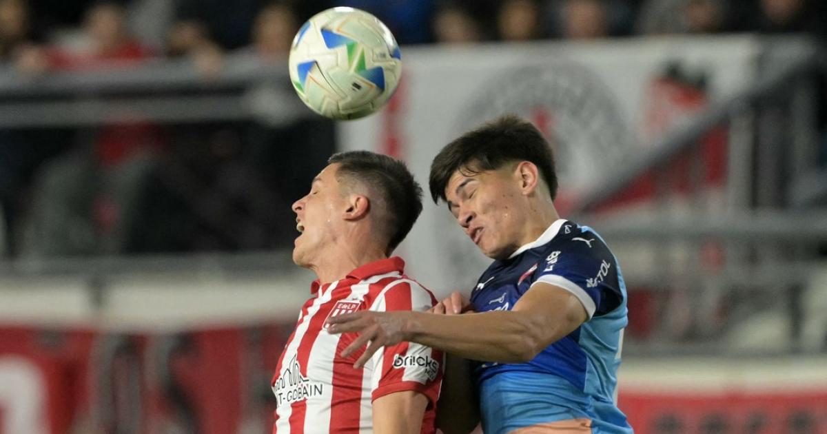 El Pincha pasoacute a cuartos de final con la ventaja de ida