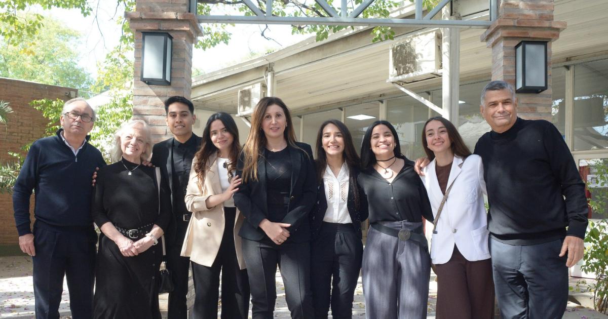 A los 76 antildeos Susana Orlandi hizo realidad su suentildeo y se convirtioacute en la primera arquitecta recibida en la UCSE