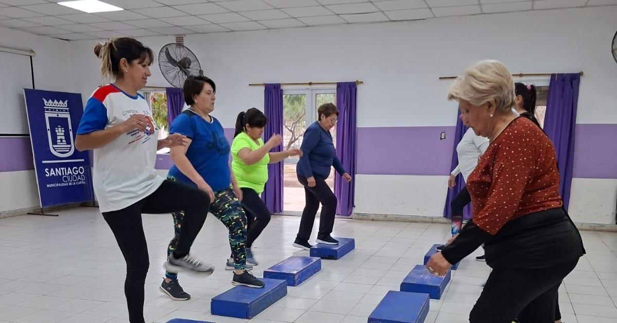 Gimnasia gratuita para adultos mayores- sigue el programa municipal en centros de jubilados y Caps