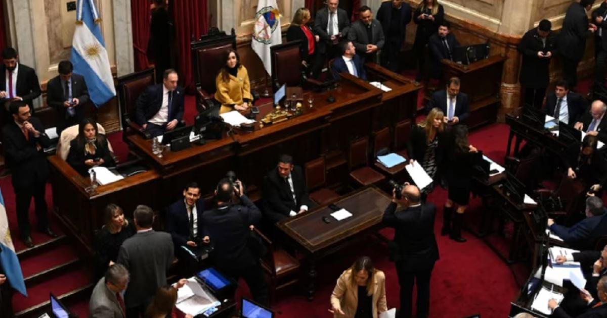 El Senado aproboacute la ley que garantiza fondos a las universidades y el Gobierno ya anticipa un posible veto