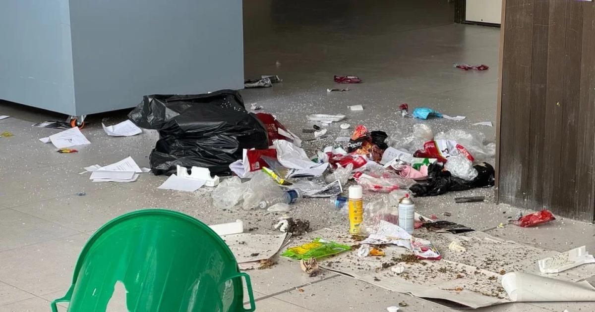 Un estudiante agredió a personal no docente que protestaba por mejoras salariales