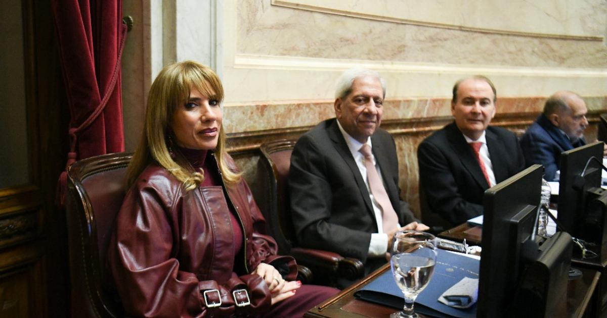 Claudia Zamora junto a José Emilio Neder y Gerardo Montenegro