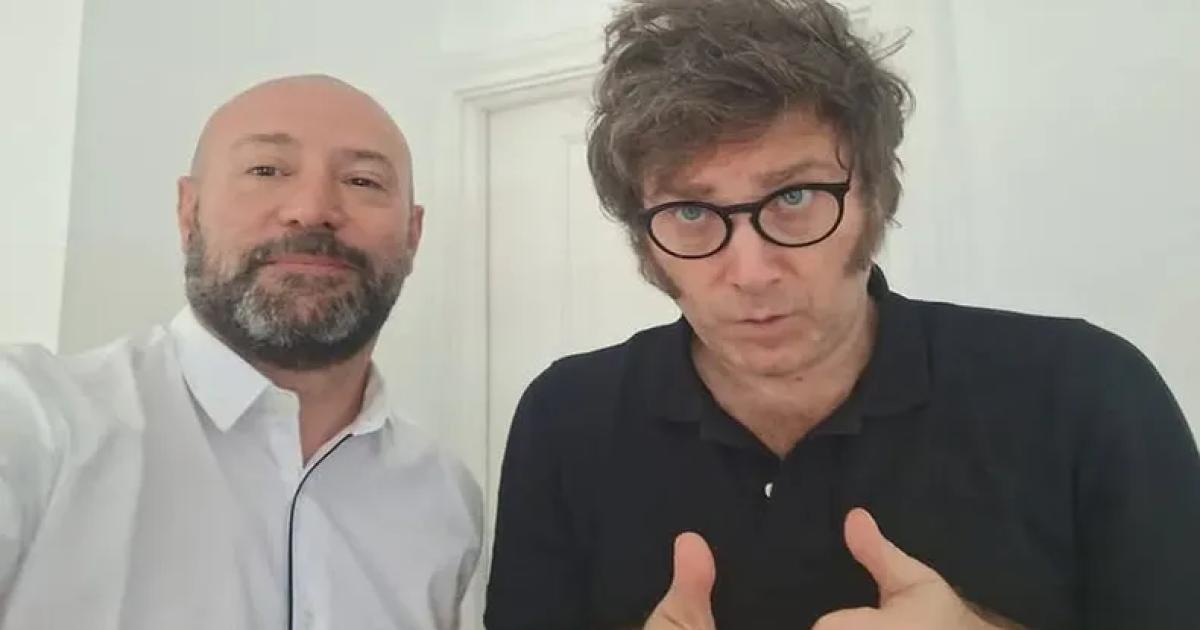 Escaacutendalo de las coimas en ANDIS- hallaron a Diego Spagnuolo secuestraron su celular y descubrieron sobres con maacutes de us260000