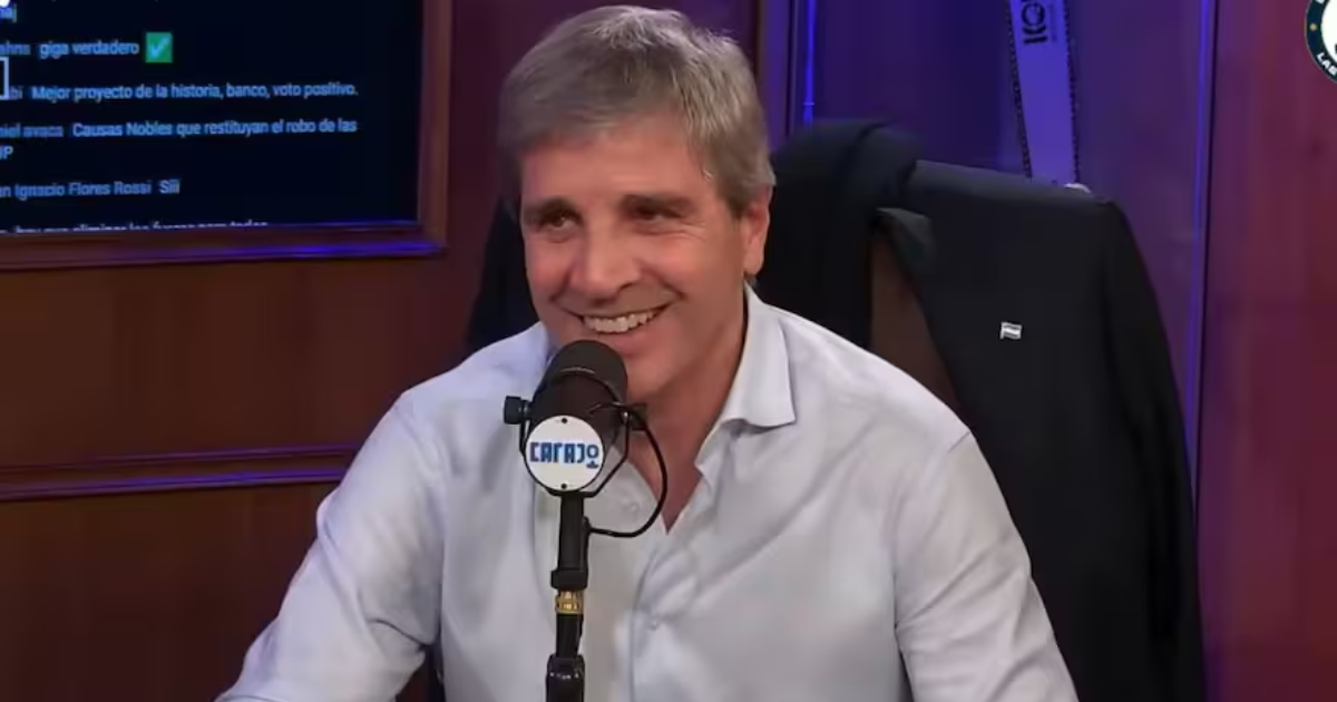 El ministro participó del streaming de Carajo y se sumó a una broma que generó un amplio repudio