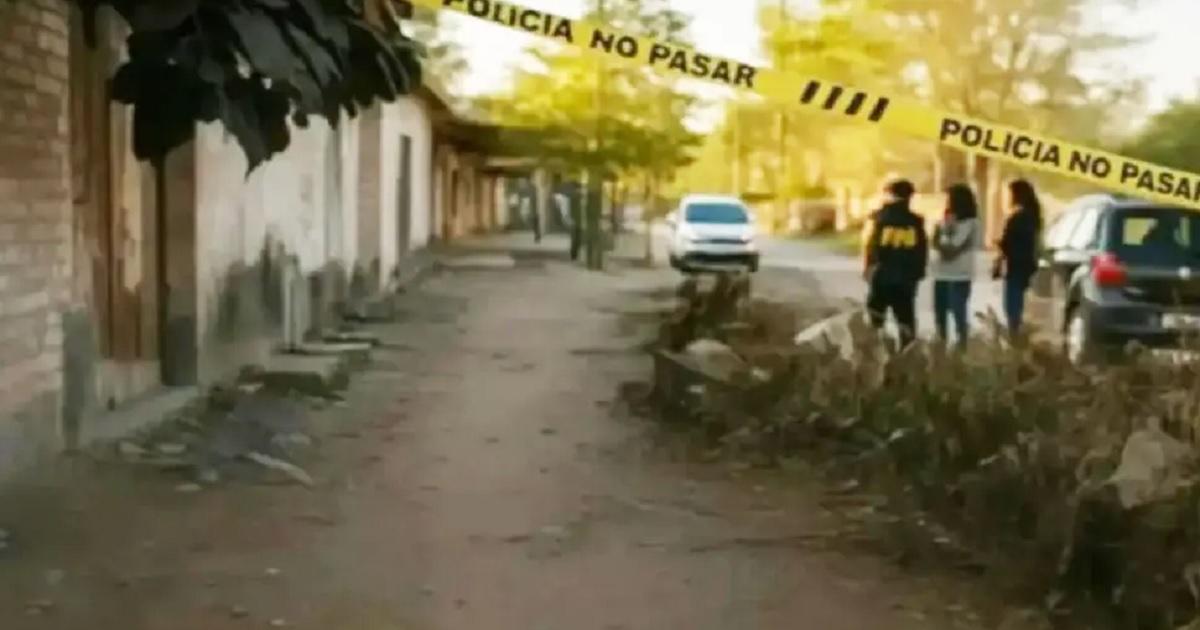 Violencia dentro de la fuerza- investigan femicidio y suicidio entre dos policiacuteas