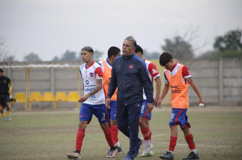 José Moreno- disciplina formación y un sueño para el f�tbol de Santiago