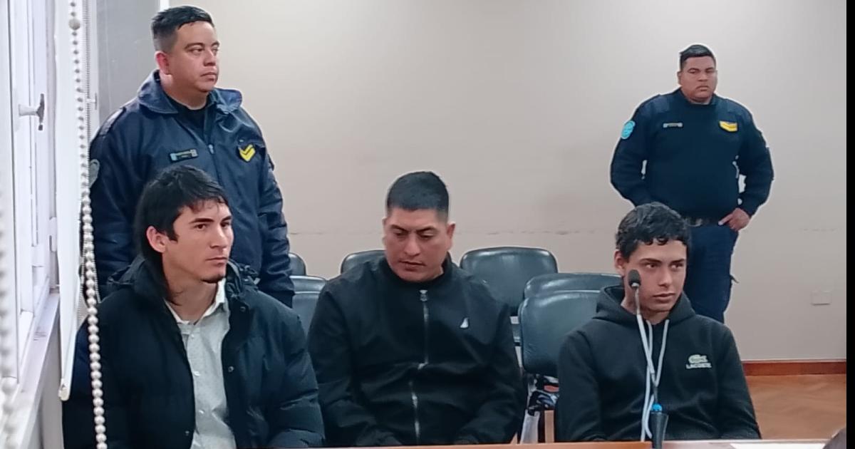 ENREJADOS A ALSINA 850- Castillo Gómez y Pedraza escucharon en silencio el veredicto condenatorio La pesadilla data del 2018 La víctima Matías Cerezo estuvo al borde de la muerte