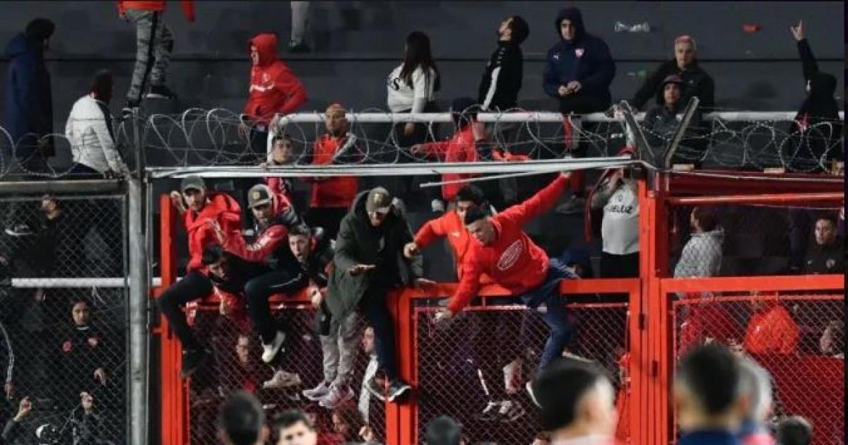 Un duro primer informe de la Conmebol complica seriamente a Independiente