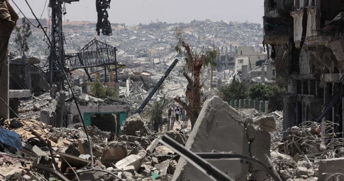 Al menos 36 muertos en ataques israeliacutees en la Franja de Gaza