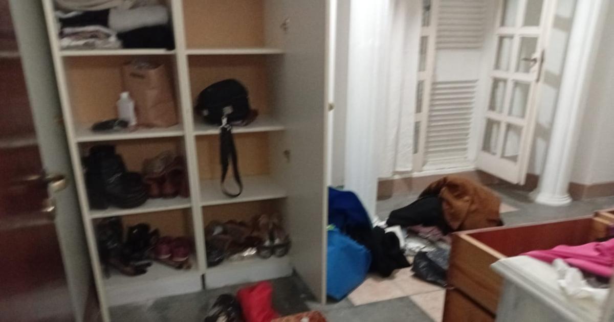 Delincuentes forzaron puertas de una casa y llevaron 10000000