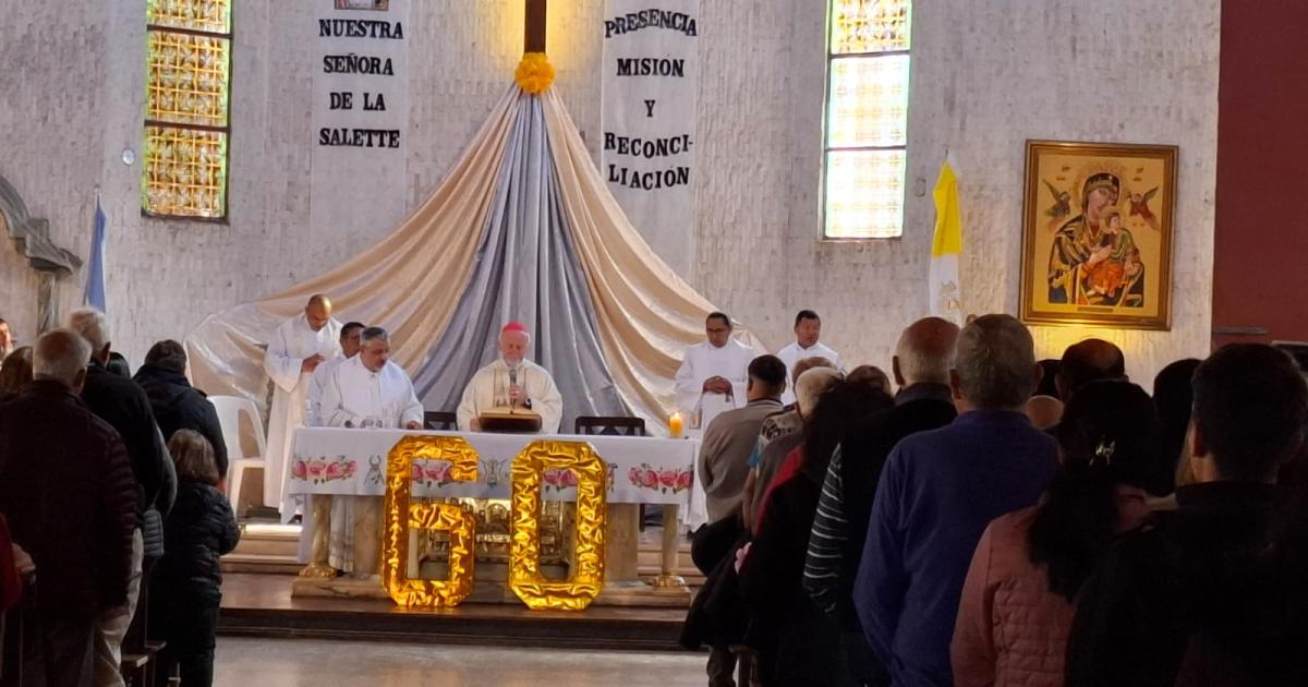 Bokalic presidioacute la misa por los 60 antildeos en Las Termas de los salettenses