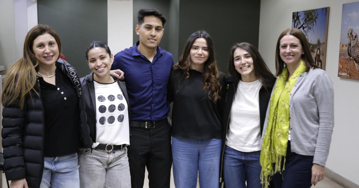 Siete santiagueños derriban todas las barreras de la vida y se convierten en los arquitectos ms preciados