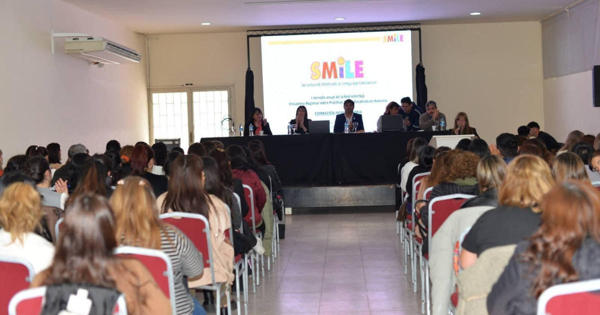 El autismo fue eje de una Jornada Regional en Las Termas de Riacuteo Hondo