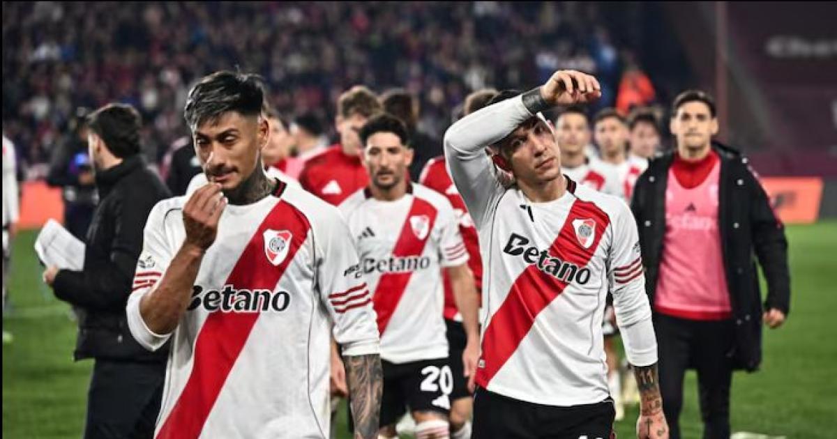 River lo teniacutea para ganar pero Lanuacutes no aflojoacute y le aguoacute el triunfo en su cancha