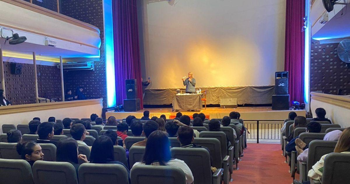 Mesa panel sobre Las Redes y los Derechos Humanos