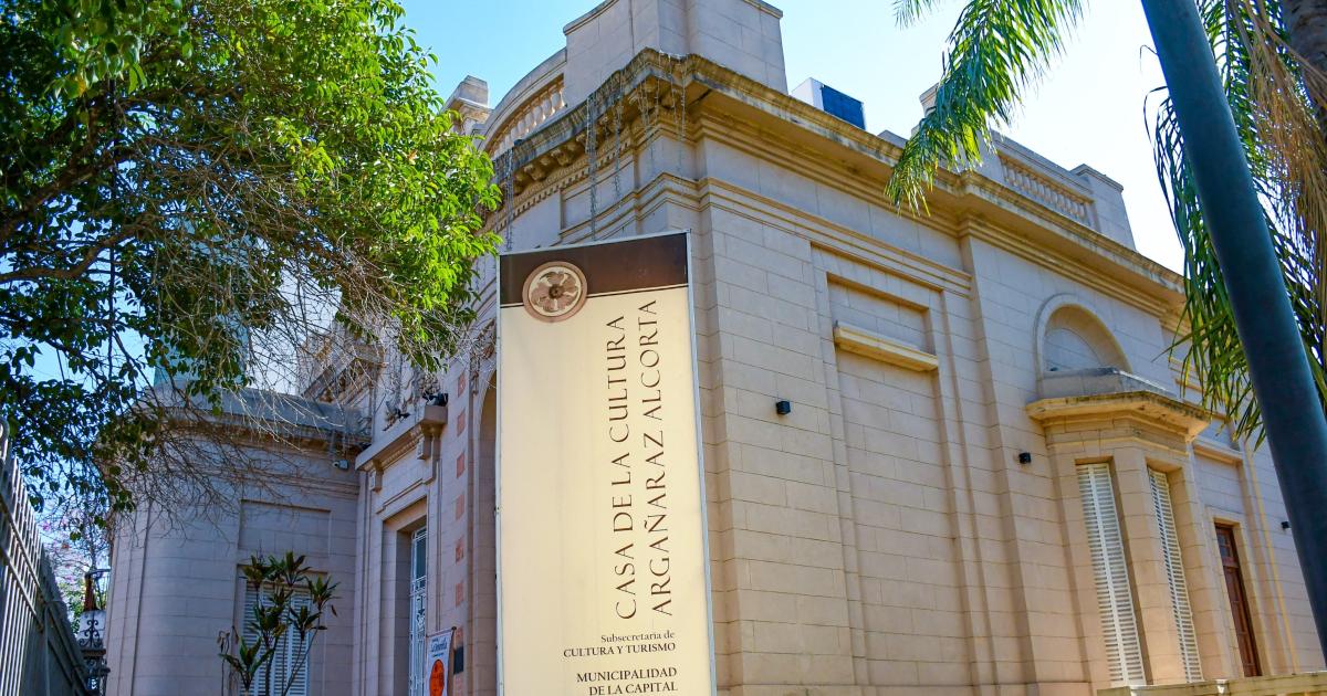 Cultura de la municipalidad lanzoacute el concurso Saloacuten de Formato Mediano 2025 para artistas plaacutesticos