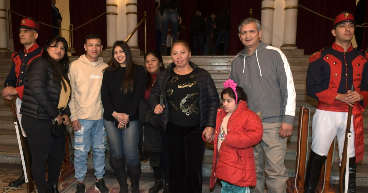 VELADA DE GALA DE LA POLICIacuteA DE SANTIAGO DEL ESTERO