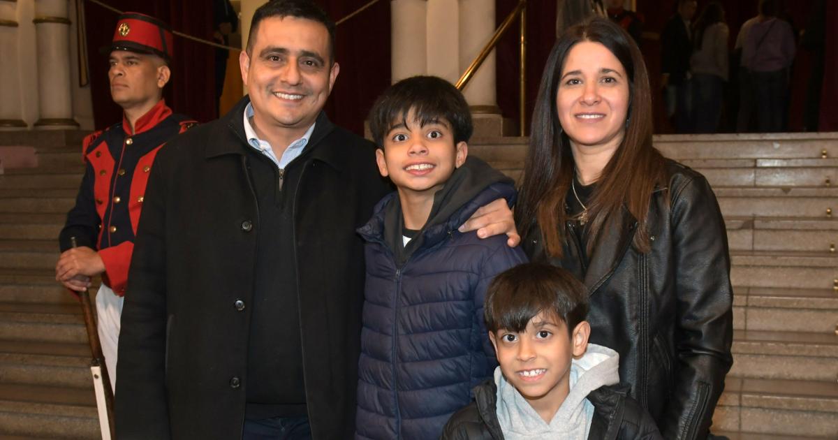 VELADA DE GALA DE LA POLICIacuteA DE SANTIAGO DEL ESTERO