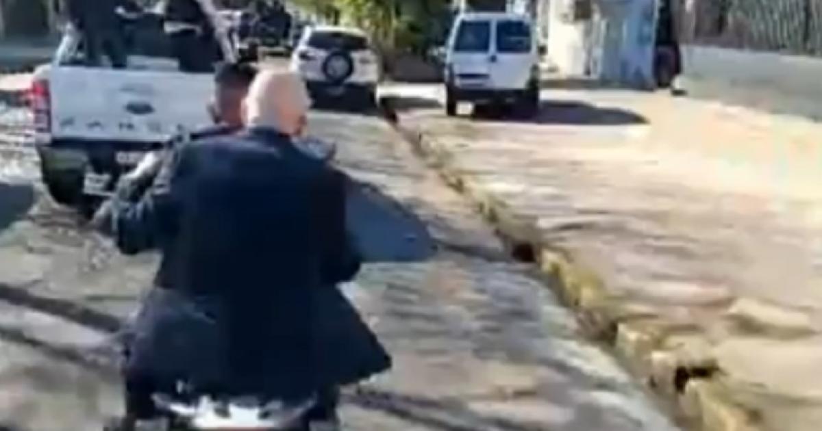Milei evacuado Espert en fuga- el video que marcoacute el acto fallido en Lomas de Zamora