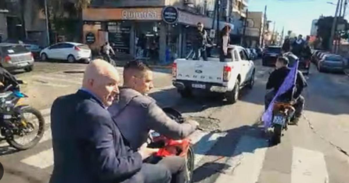 Caravana fallida- Espert podriacutea pagar maacutes de 700000 por circular sin casco