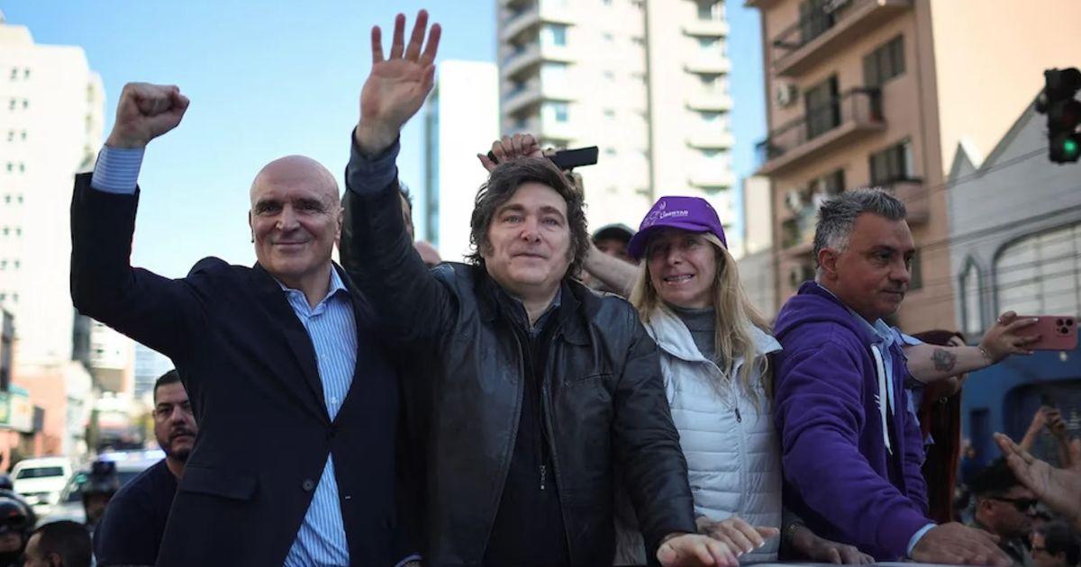 Adorni critió a algunos paladines de la democracia y de los derechos humanos por no pronunciarse en contra del atentado que recibió el Presidente