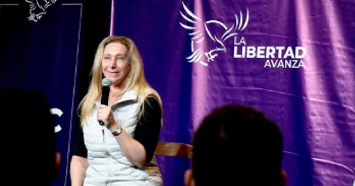 Corrientes- asiacute evacuaron a Karina Milei y Martiacuten Menem en medio de incidentes durante una caravana