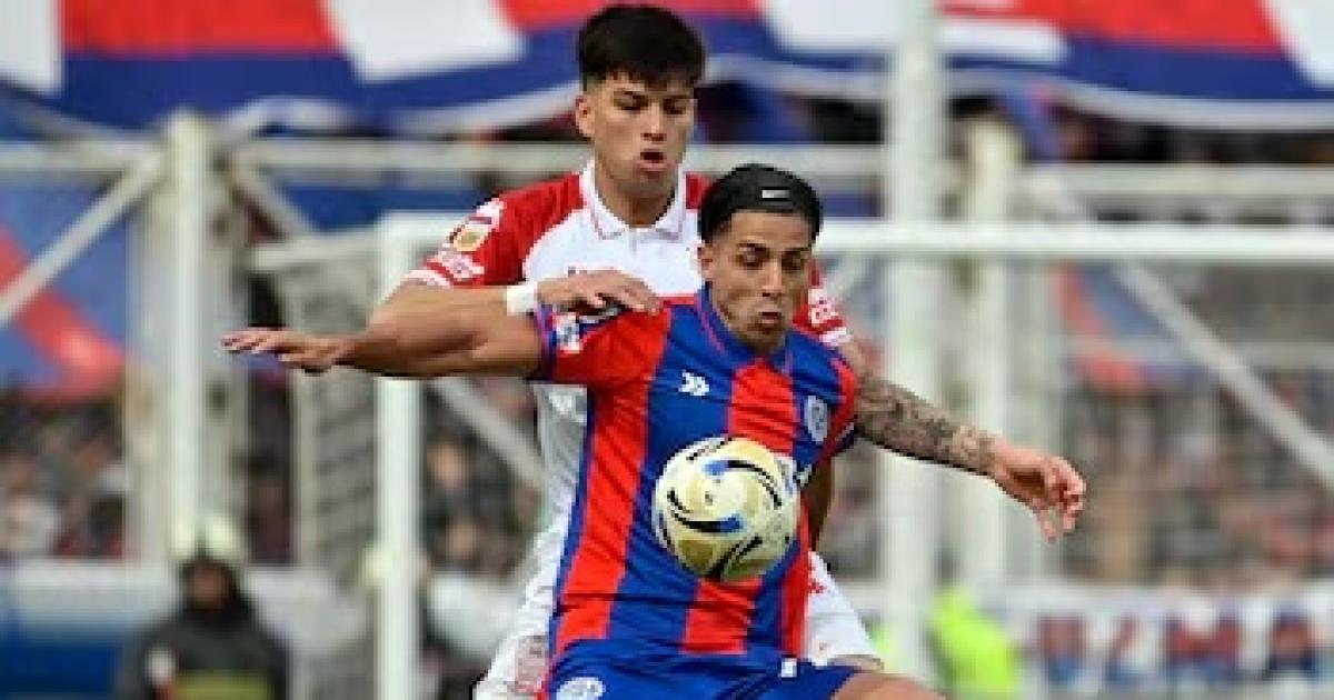 En un claacutesico caliente y con poleacutemicas San Lorenzo y Huracaacuten empataron sin goles