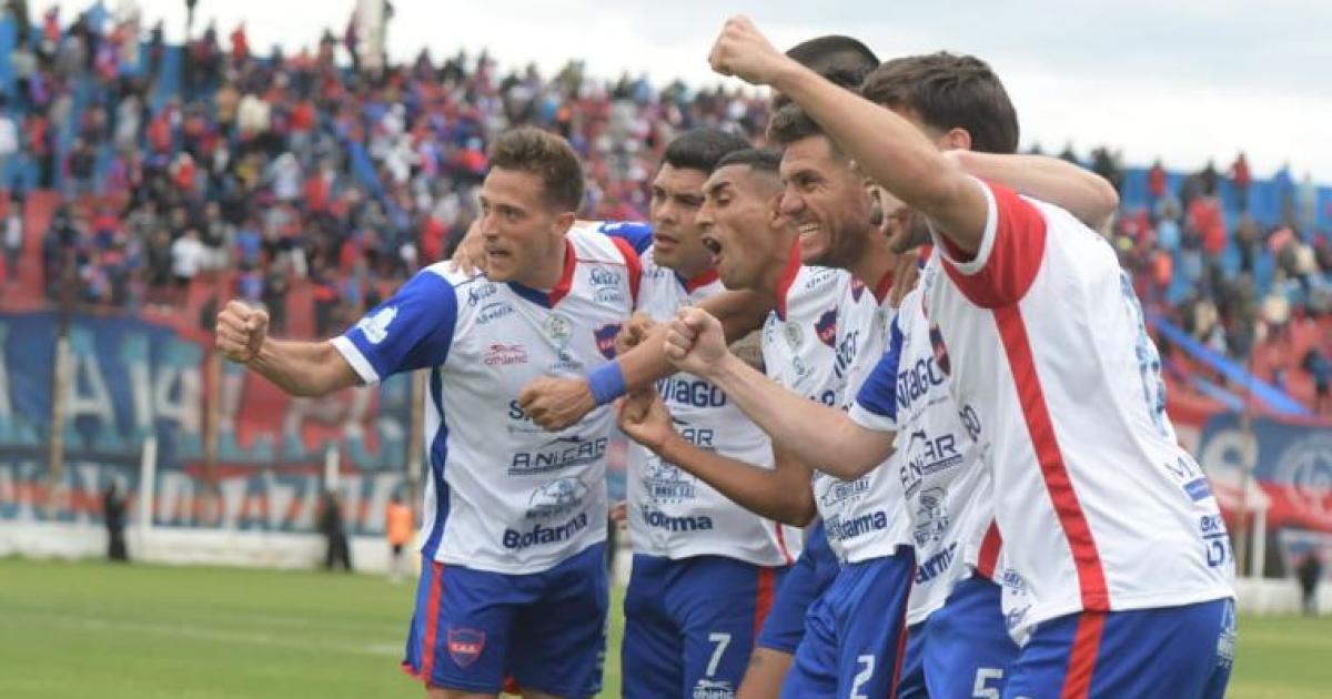 Guumlemes ganoacute un partido clave y salioacute de la zona de descenso