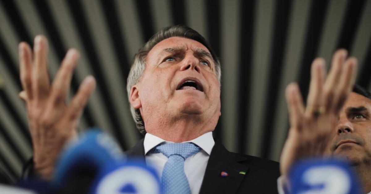 Vigilancia presencial para Jair Bolsonaro