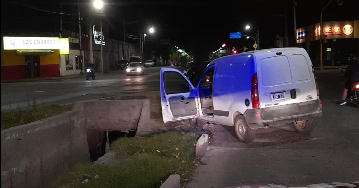 AGUIRRE Y LIBERTAD Aparentemente sufrió un desperfecto mecnico