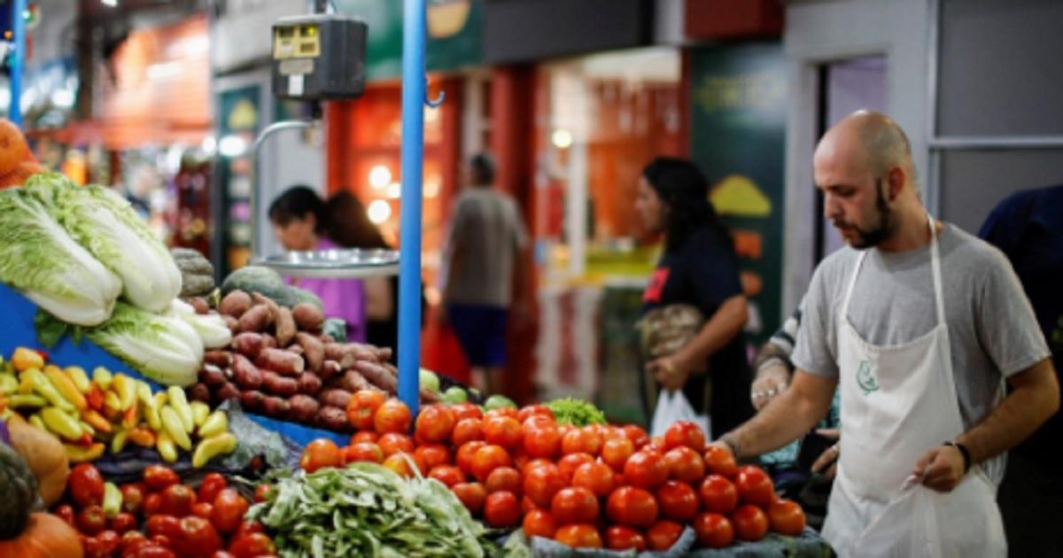 La inflacioacuten en alimentos se desacelera en el GBA y cierra agosto por debajo del 2-en-porciento-