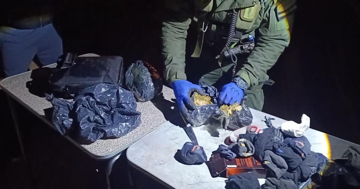 Pozo Hondo- Gendarmeriacutea secuestroacute medio kilo de marihuana en un colectivo y detuvo a un pasajero 