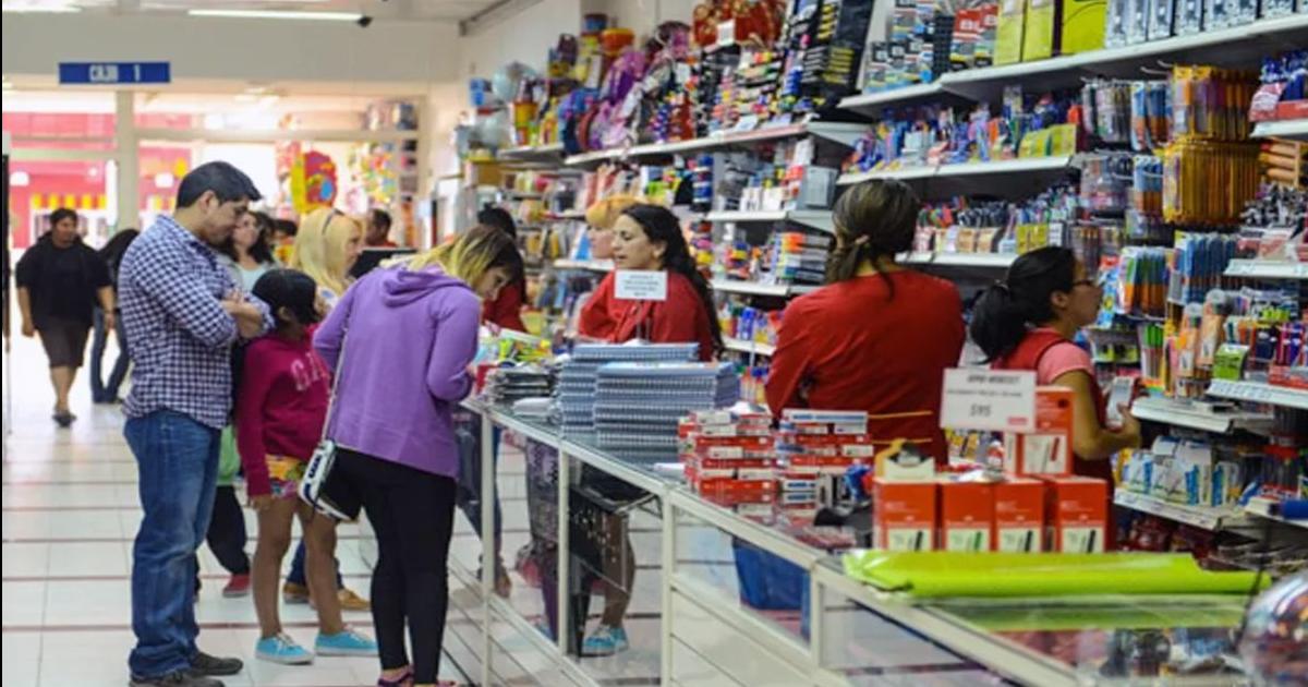 Es oficial- se cambioacute el Diacutea del Empleado de Comercio en 2025