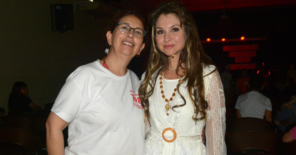 MANTRAS EN LA CASA DEL BICENTENARIO