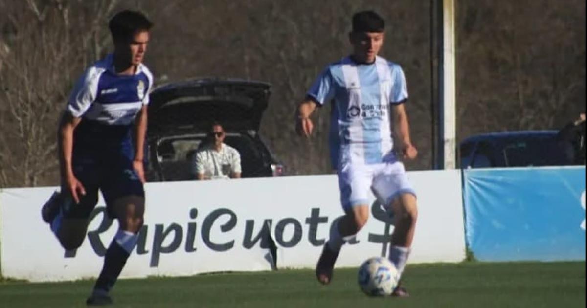 Un joven futbolista del interior santiaguentildeo marcoacute un hecho histoacuterico en Atleacutetico Tucumaacuten 