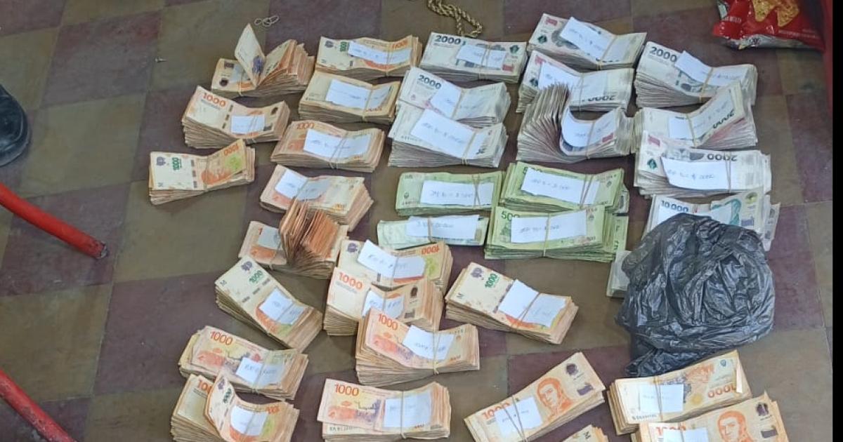 REQUISA Los efectivos ingresaron al taller y secuestraron el millonario botín