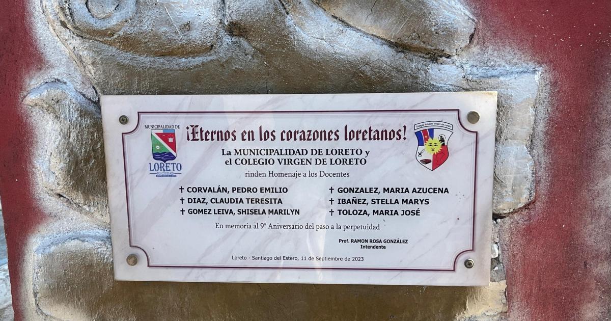 Loreto no olvida- el intendente Gonzaacutelez acompantildeoacute a los familiares de las viacutectimas