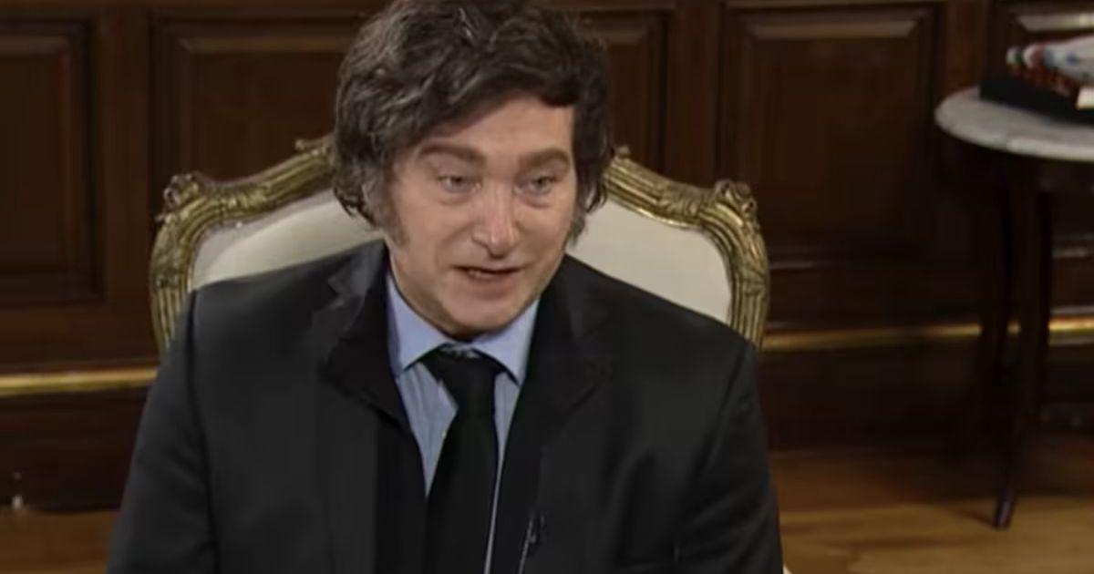 El presidente Milei brindó la entrevista en Casa Rosada