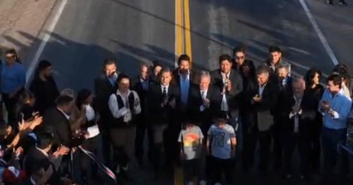 Eliacuteas Suaacuterez Jefe de Gabinete  inauguroacute la repavimentacioacuten  de la ruta El Charco - Gramilla 