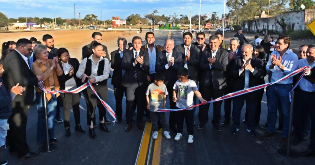 Eliacuteas Suaacuterez Jefe de Gabinete  inauguroacute la repavimentacioacuten  de la ruta El Charco - Gramilla 