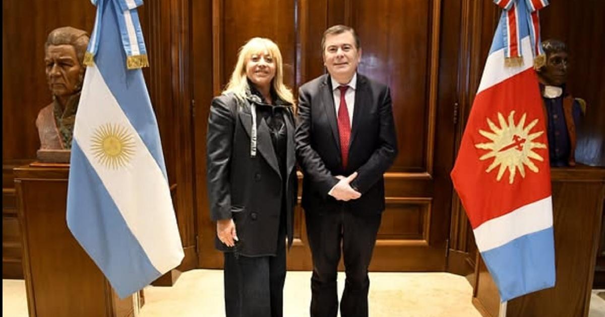 Zamora recibioacute a la intendenta de San Miguel de Tucumaacuten para fortalecer viacutenculos institucionales