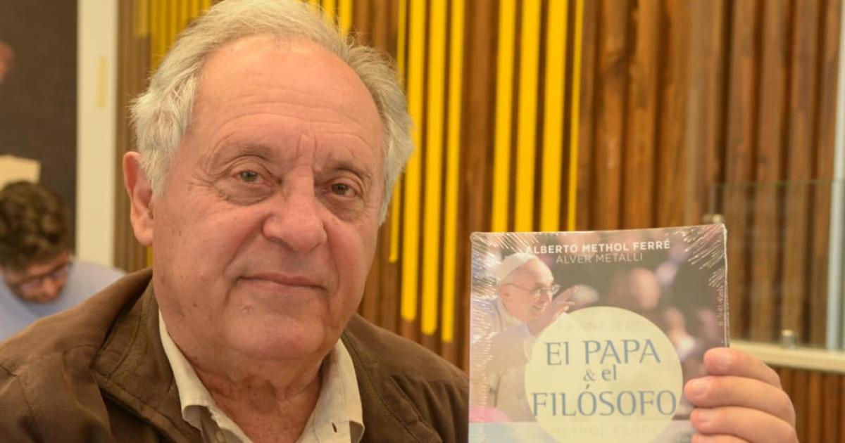 Un periodista italiano presentaraacute en Santiago El Papa y el Filoacutesofo