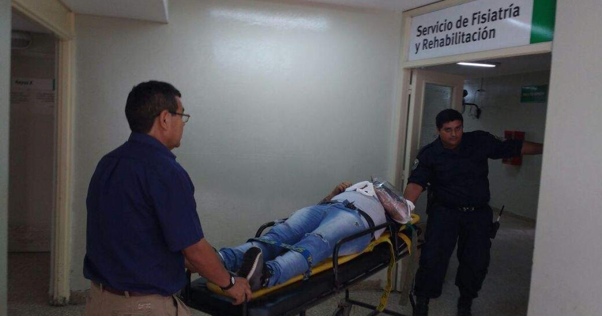 HERIDO Fue internado en el hospital de Las Termas