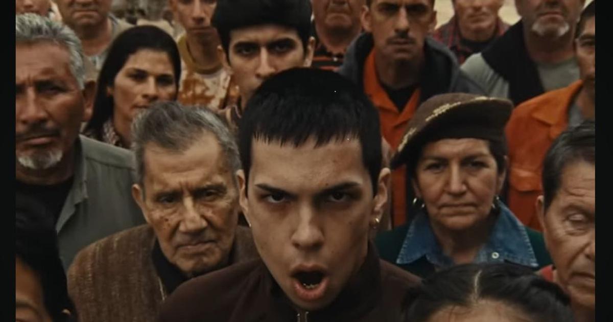 ESTRENÓ EL PRIMER CORTE BAJO DE LA PIEL CUYO VIDEO GRABÓ ENTRE SUNCHO Y ATAMISHQUI