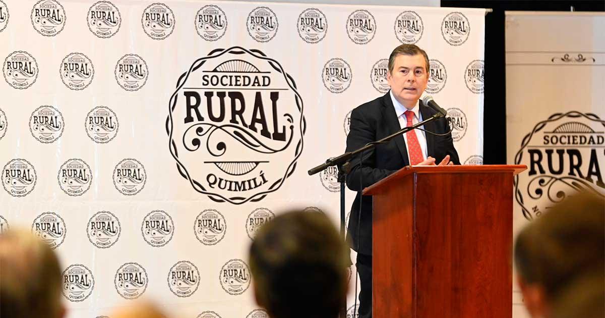 El mandatario santiagueño hizo el discurso de apertura