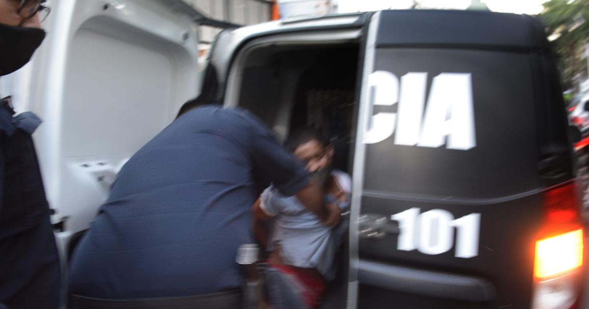 FERNÁNDEZ Los uniformados se dirigían a la casa del menor cuando lo interceptaron en la calle en el B Matadero