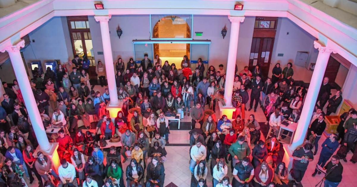 La intendente Fuentes y el subsecretario de Cultura encabezaron premiación