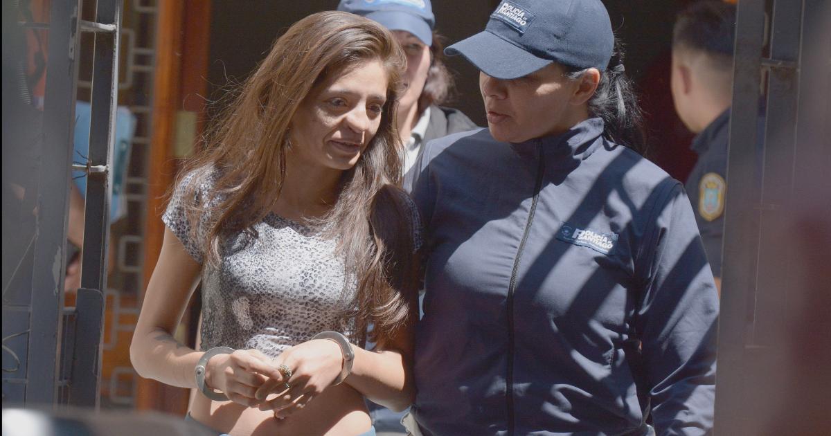 Requieren despegar a Moacutenica Montesinos de la impronta prostibular y noches adictivas